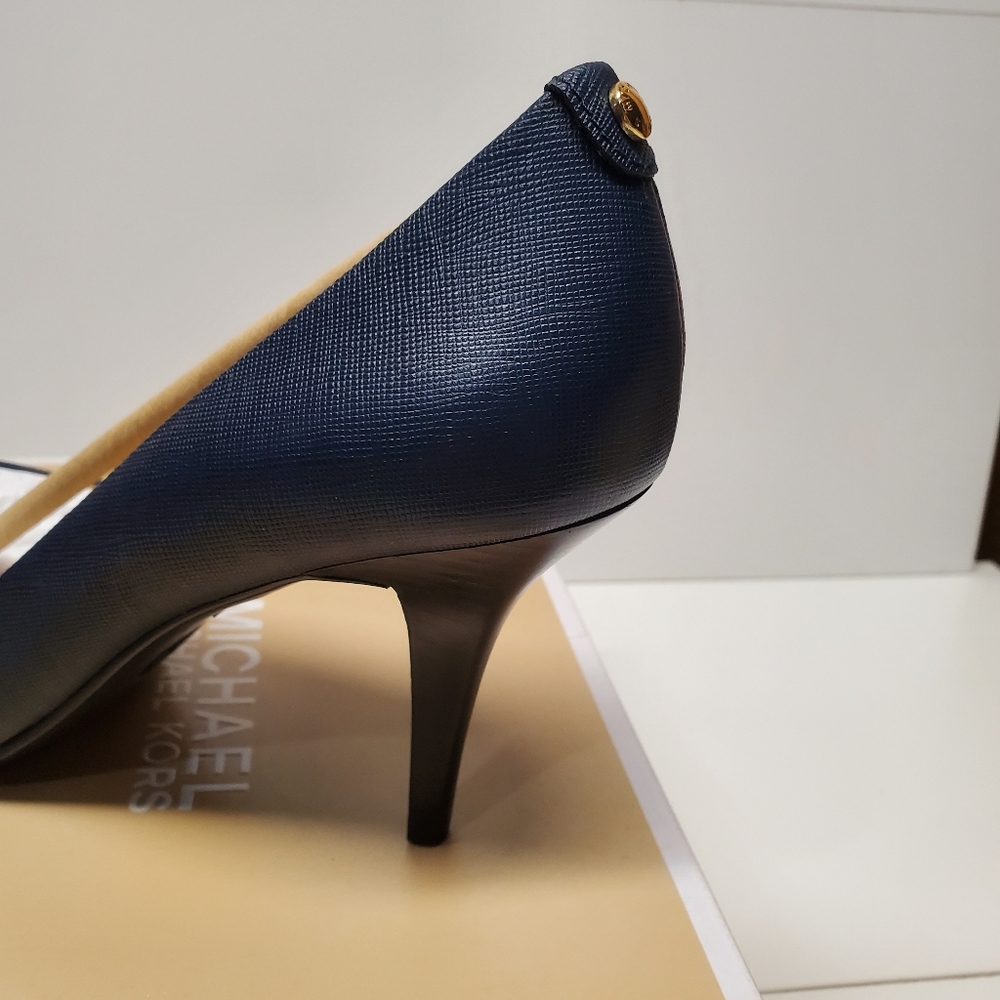 MK Flex Mid Pump Leather heels 👠 - Picture 3 of 7